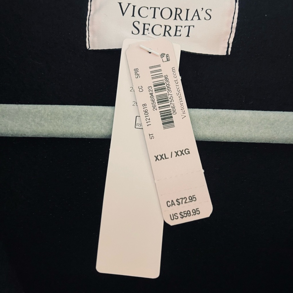 NWT Victoria’s Secret Black Rhinestone Oversized Half Zip Pullover | Size XXL - Picture 11 of 11